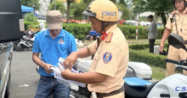 Từ 15.8, những lỗi vi phạm giao thông và mức phạt mới người dân cần biết