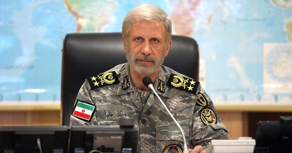Quân đội Iran treo thưởng bắt giữ binh sĩ Mỹ