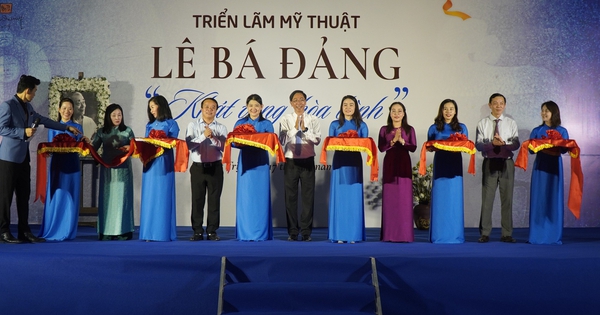 Lê Bá Đảng - Khát vọng hòa bình: Một cuộc trở về trên quê hương Quảng Trị