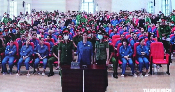 Vụ 4 nữ tiếp viên hàng không bị lợi dụng xách ma túy: Trúc Phương đính chính tình trạng hôn nhân
