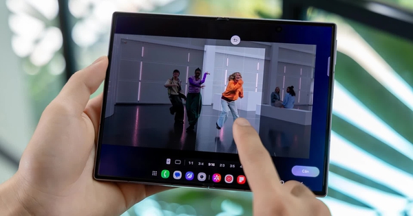 Samsung có thể ra mắt smartphone gập rộng hơn cả Galaxy Z Fold8