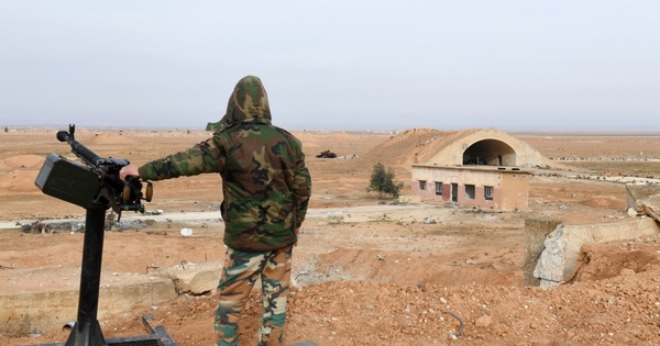 Mỹ chỉ trích Israel vì tấn công căn cứ không quân ở Syria