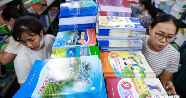 Nhà xuất bản Giáo dục VN giải thích nguyên nhân thiếu sách giáo khoa cục bộ