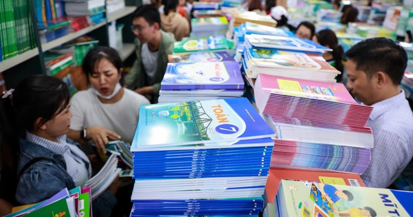 'TP.HCM miễn phí sách giáo khoa, tôi đóng tiền mua sách rồi có được hoàn tiền không?'