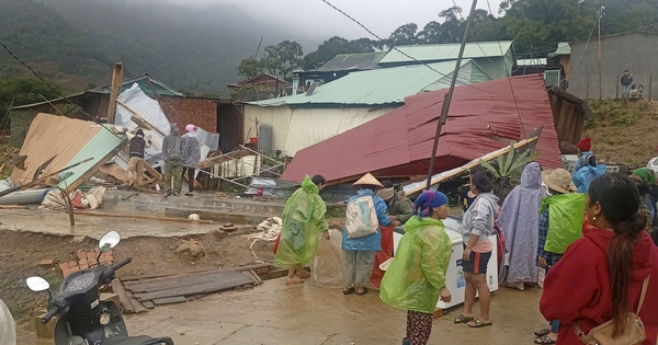 Mưa lớn gây sạt lở, đe dọa hàng chục hộ dân ở Quảng Ngãi