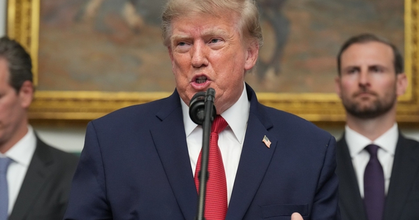 Ông Trump tuyên bố mở ‘chiến tranh kinh tế’ chưa từng có chống Iran