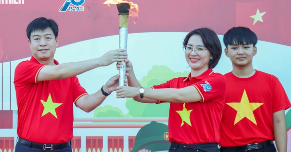 Hành trình 'Tôi yêu Tổ quốc tôi' tri ân chiến sĩ Gạc Ma