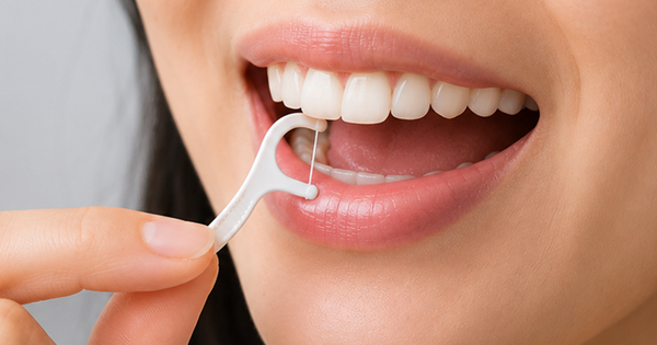 Dùng chỉ nha khoa vẫn sâu răng: 3 nguyên nhân bất ngờ