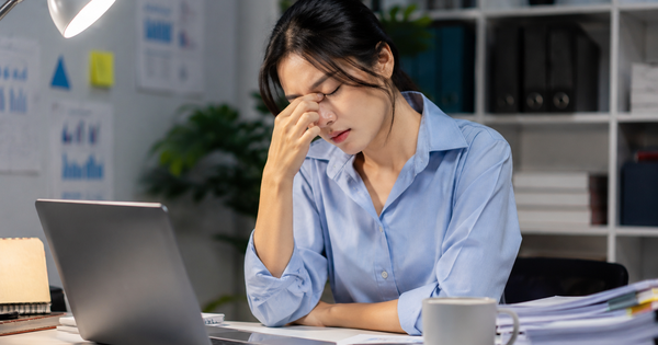 Giảm cân bằng cách ăn quá ít, cơ thể sẽ cảnh báo 6 dấu hiệu này