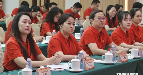 Theo dấu chân Bác Hồ, thanh niên Việt Nam học tinh thần tự học và sáng tạo