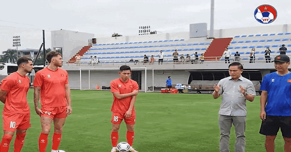 Trưởng đoàn Trần Anh Tú: ‘Đội tuyển Việt Nam phải đặt chân lên mặt đất, Thái Lan sẽ khát khao phục thù'
