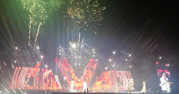 Concert 'Tổ quốc trong tim' vướng tranh luận, ban tổ chức lên tiếng