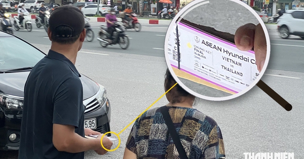 7 triệu đồng/cặp vé chợ đen chung kết lượt về Việt Nam - Thái Lan, dân phe vào mùa ‘làm ăn’