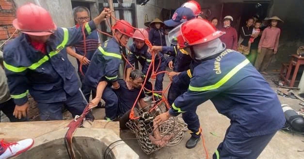 Công an giải cứu người đàn ông rơi xuống giếng khi sửa máy bơm