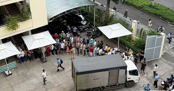 Giải quyết dứt điểm 'điệp khúc' chen chúc mua sách giáo khoa