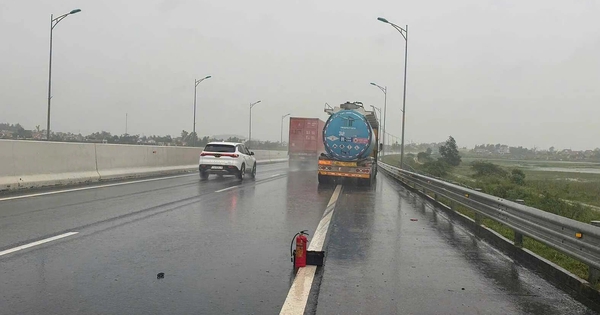 Tài xế bị phạt 13 triệu vì dùng bình chữa cháy làm cảnh báo trên cao tốc