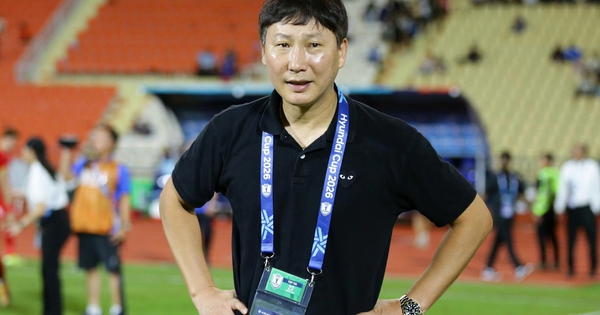 HLV Kim Sang-sik: ‘Đội tuyển Việt Nam phải chuẩn bị thật trước Thái Lan, tuyệt đối không chủ quan’