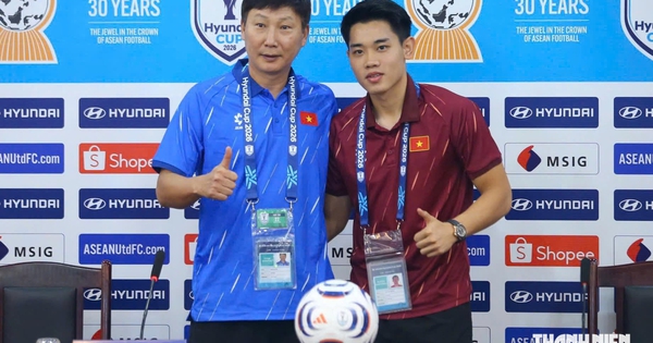 HLV Kim Sang-sik vững tâm trước ngưỡng cửa lịch sử