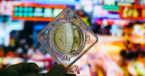 11,2 tỉ USD đầu tư đang chấm dứt 'kỷ nguyên vô pháp' của tiền số
