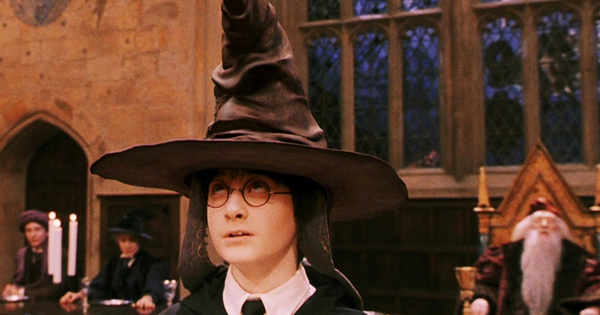 'Harry Potter và Hòn đá phù thủy' tái xuất rạp Việt có gì đặc biệt?