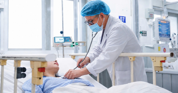 Sản phụ trẻ nguy kịch vì mắc sốt xuất huyết, băng huyết và suy gan cấp