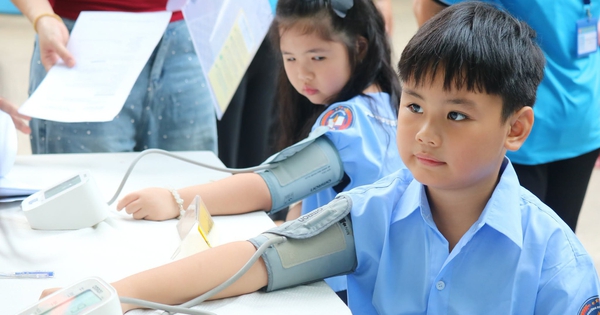 Học sinh, sinh viên đóng BHYT năm học 2026 - 2027 mỗi tháng bao nhiêu?