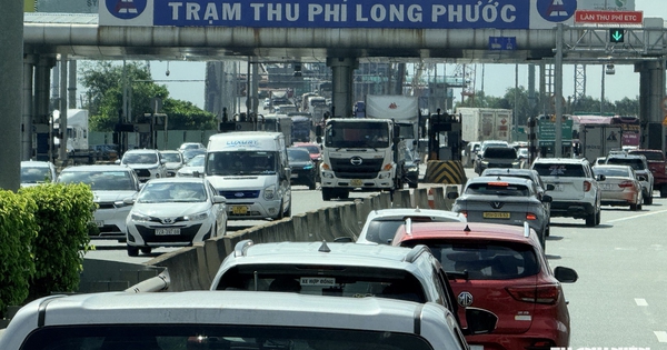 Nghỉ lễ 2.9: Cao tốc TP.HCM - Long Thành quá tải, đi Vũng Tàu thế nào?