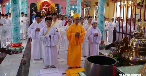 Rằm tháng 7, tín đồ Cao Đài dự lễ Trung Ngươn với những nghi thức gì?