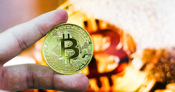 Giá Bitcoin hôm nay 27.8.2026: Lý do Bitcoin mắc kẹt dưới 80.000 USD