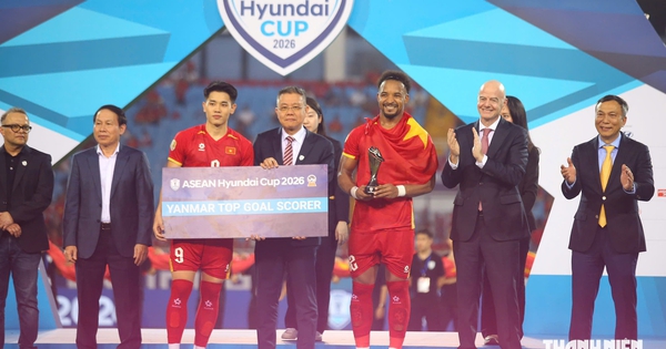 Cột mốc đặc biệt của Đình Bắc