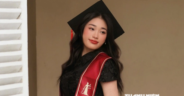 Cô gái mê truyện trinh thám trở thành thủ khoa với GPA 3.96/4.0 và IELTS 8.0