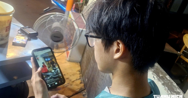 Từ 'xem cho vui' đến bị dẫn dắt: Khi video độc hại làm lệch lạc nhận thức