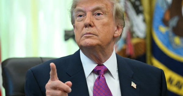 Ông Trump lệnh đổi tên hồ Ontario thành 'hồ Mỹ', Thủ tướng Canada phản pháo