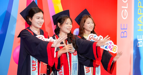 Nhiều sinh viên tốt nghiệp sớm, đạt thành tích nổi bật về ngoại ngữ