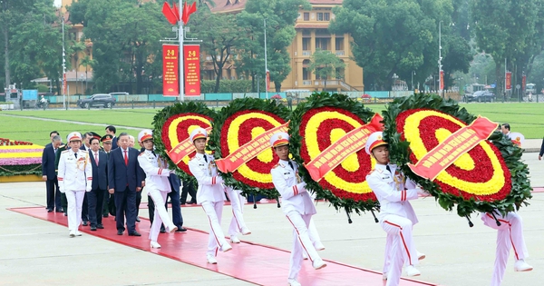Lãnh đạo Đảng, Nhà nước vào Lăng viếng Chủ tịch Hồ Chí Minh nhân dịp 81 năm Quốc khánh