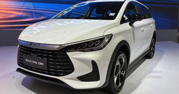 BYD M6 bản hybrid cắm sạc vừa trình làng Đông Nam Á đã bán gần 4.000 xe