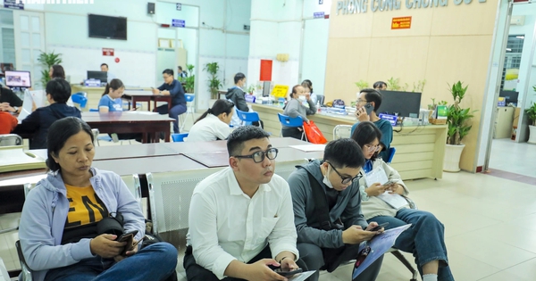 Giao dịch nhà đất, người mua cần làm gì trước khi đặt cọc và công chứng?
