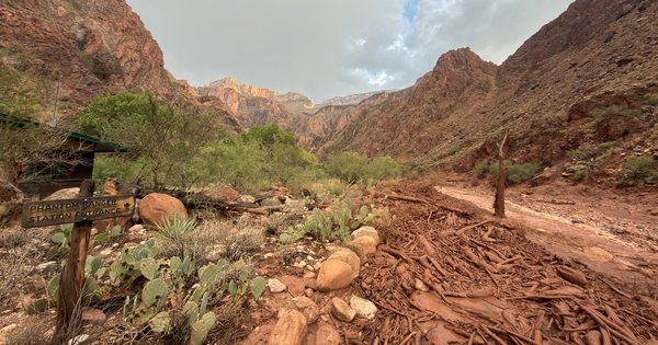 Nhiều người mất tích sau khi lũ quét ở Grand Canyon của Mỹ
