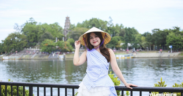 'View triệu đô' bắt trọn chùa Thiên Mụ thu hút giới trẻ xếp hàng check-in