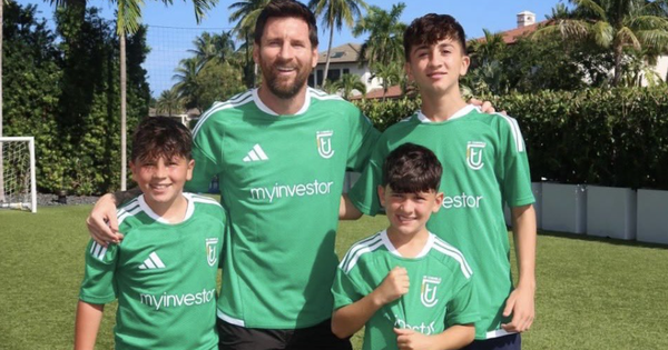 Messi chính thức tiếp quản CLB ở Tây Ban Nha, gia đình chuyển sang ‘sắc áo xanh’