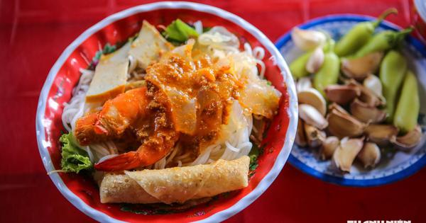 Bún giấm nuốc Huế: Món lạ hút du khách