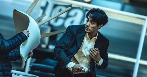Hôn nhân kín tiếng của tài tử So Ji Sub và vợ phát thanh viên