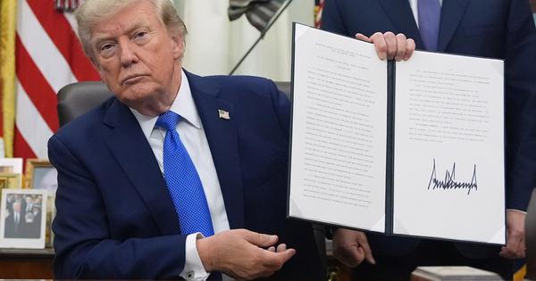 Ông Trump ký sắc lệnh siết 'du lịch sinh con' lấy quốc tịch Mỹ