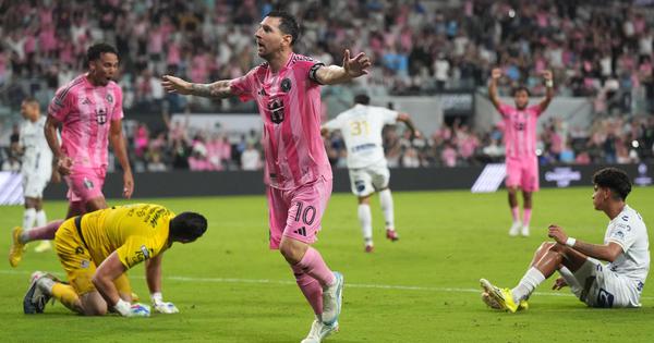 Messi lập cú đúp vượt mốc 920 bàn, Inter Miami khởi đầu hoàn hảo tại Leagues Cup