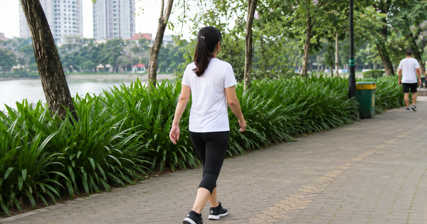 Đi bộ mỗi ngày vẫn không khỏe hơn: Chuyên gia chỉ ra 4 sai lầm phổ biến