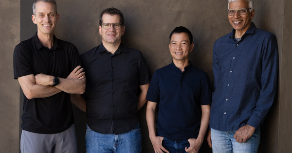 Tiến sĩ Lê Viết Quốc cùng Jeff Dean rời Google lập startup AI