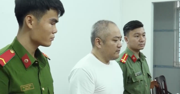 Bàn giao 2 đối tượng truy nã quốc tế cho Hàn Quốc và Kazakhstan