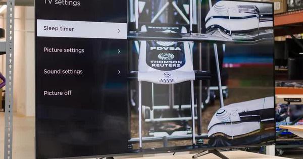 Lý do TV mới đắt tiền nhưng thường mất giá nhanh