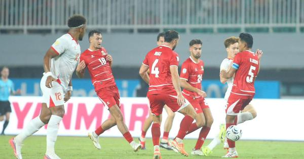 PSSI không cập nhật kết quả Indonesia bị loại sớm, HLV Herdman bị chê kém xa ông Shin Tae-yong