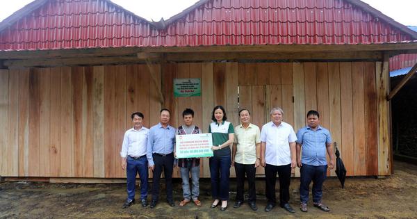Đà Nẵng: Tặng nhà cho người dân vùng sạt lở